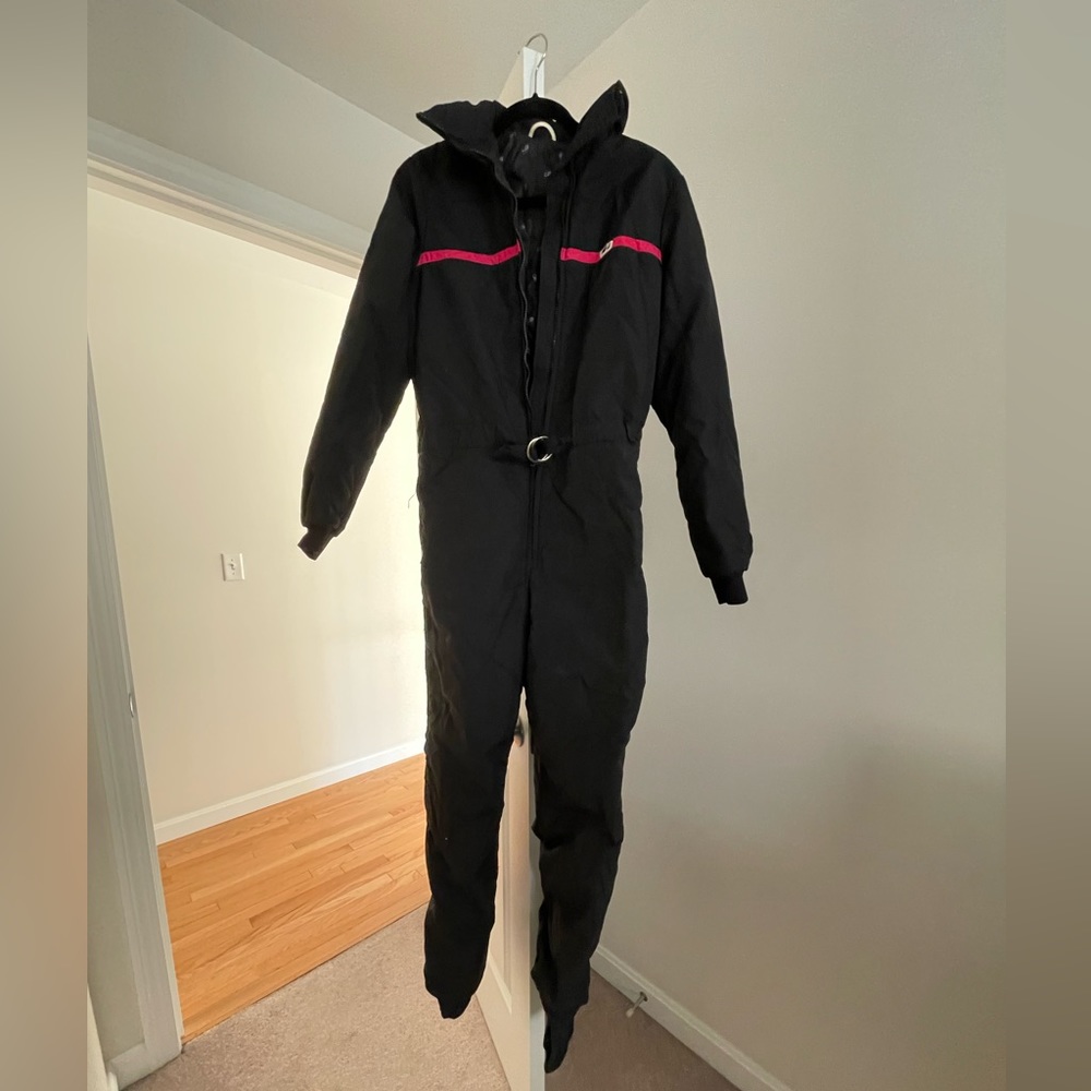 CB Sport Insulated women’s one piece ski suit . Great condition .
